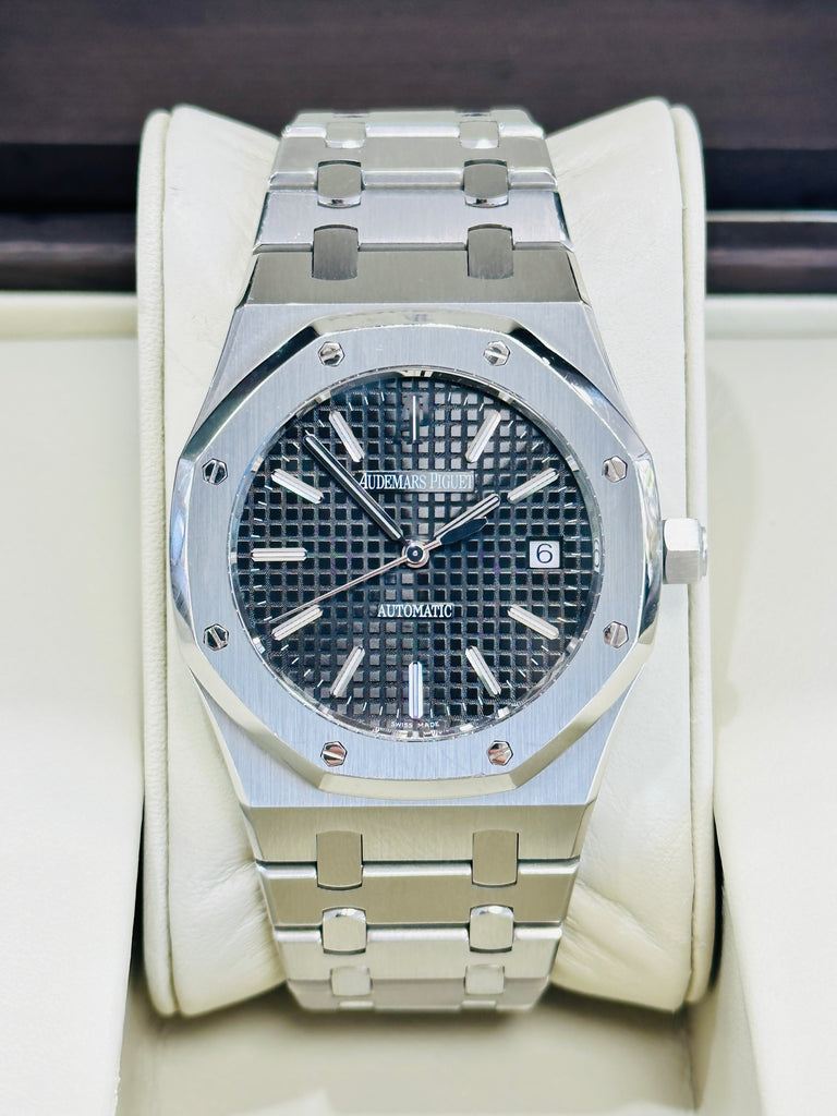 Audemars Piguet Royal Oak 39 Selfwinding 15300ST.OO.1220ST.03 B/P PreOwned - Diamonds East Intl.