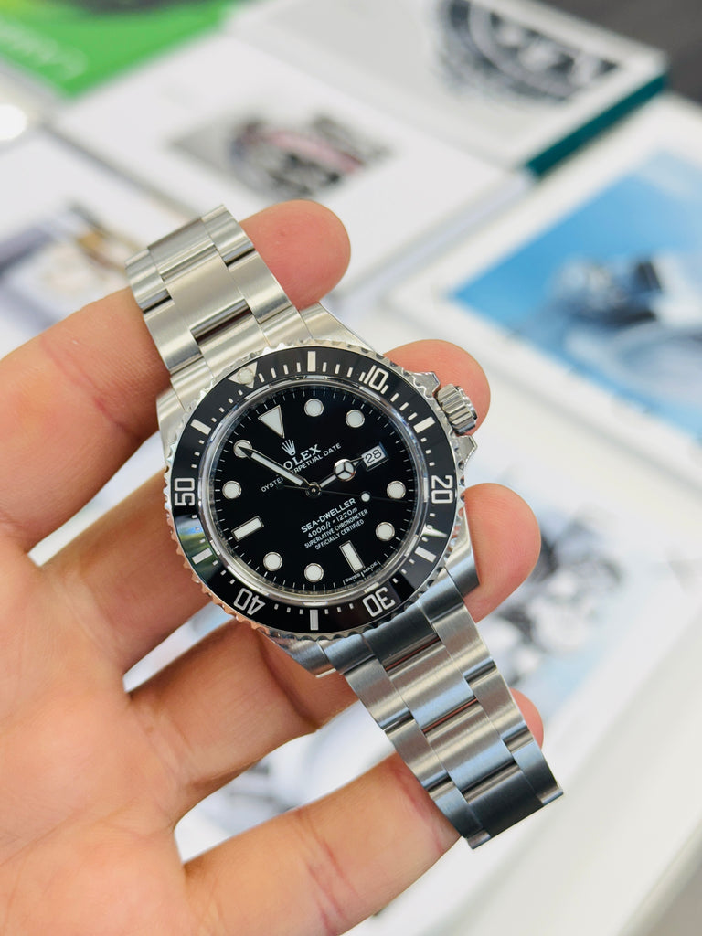 Rolex Sea-Dweller 4000 116600 Black Dial Ceramic Bezel 40mm “Discontinued” Box and Papers MINT - Diamonds East Intl.