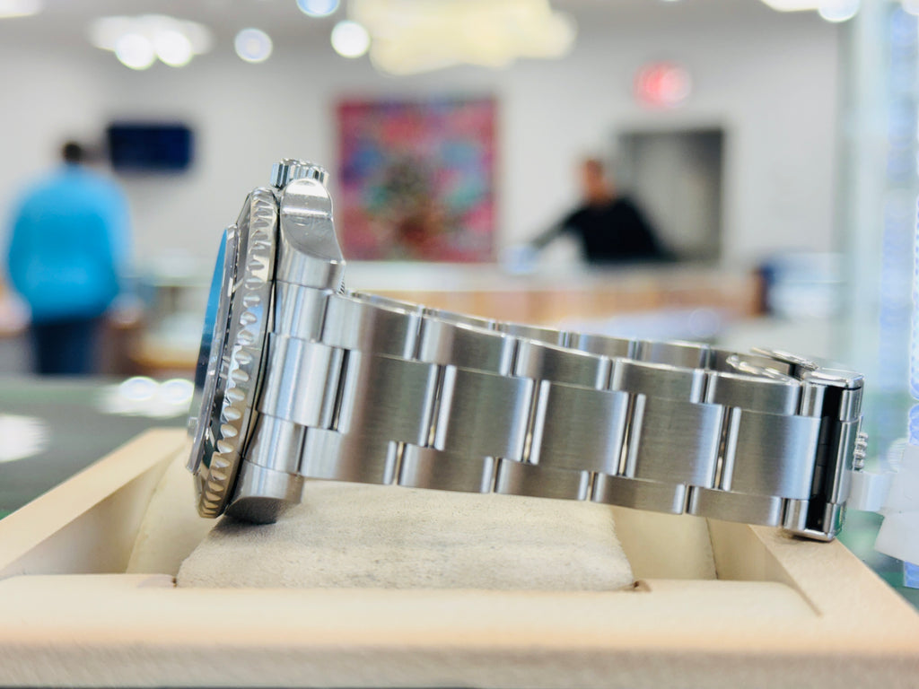 Rolex Sea-Dweller 4000 116600 Black Dial Ceramic Bezel 40mm “Discontinued” Box and Papers MINT - Diamonds East Intl.