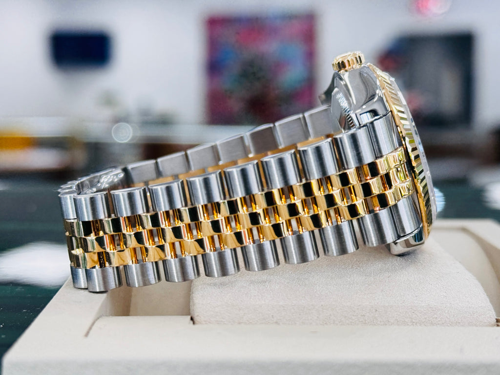 Rolex  Datejust 36 116233 Fluted Bezel  Factory Blue Dial super Jubilee Bracelet  Box and Papers - Diamonds East Intl.