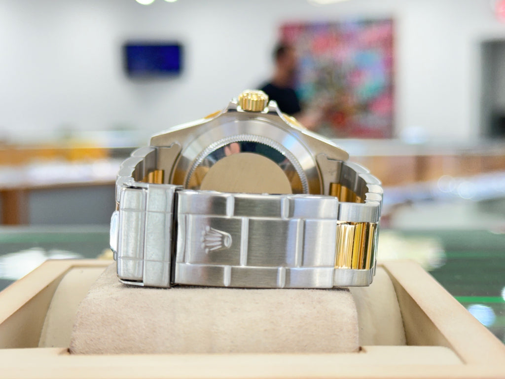 Rolex Submariner Date 16613 Stainless & Gold Black Dial Box and Papers Complete set PreOnwed - Diamonds East Intl.
