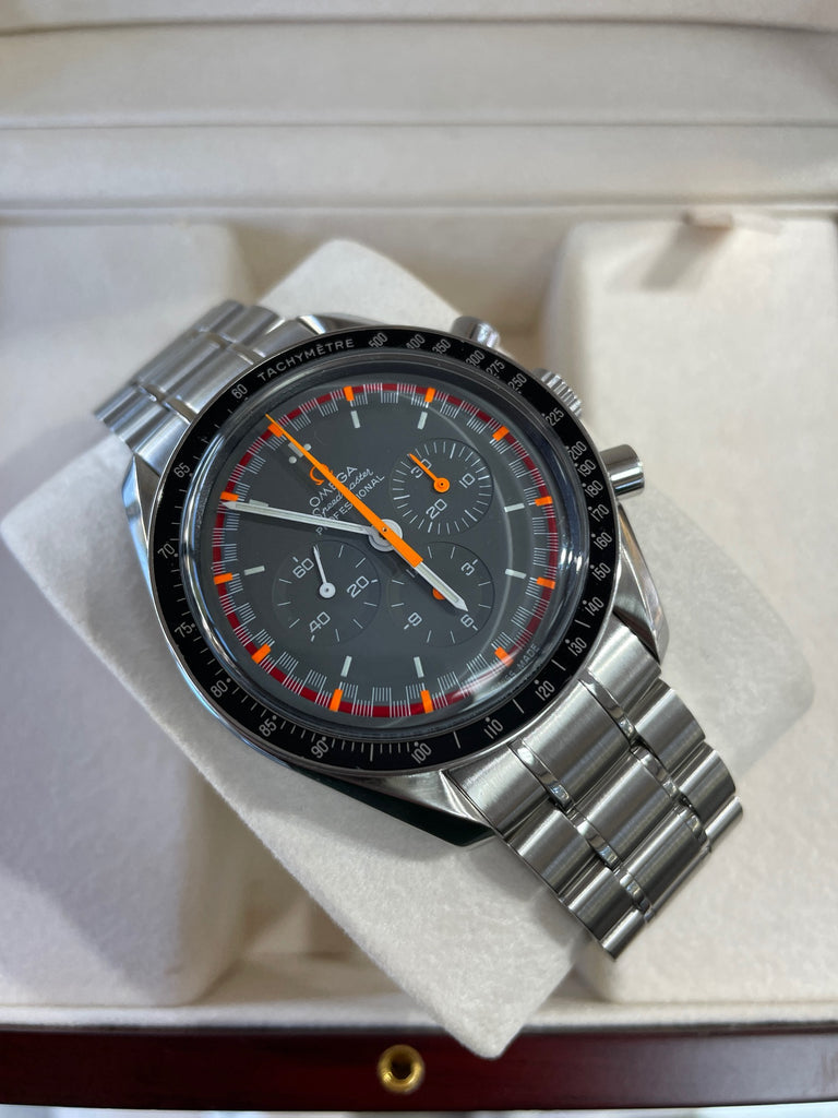 Omega Speedmaster Racing Dial from "Japan edition" limited 3570.40 Box and Papers PreOwned - Diamonds East Intl.