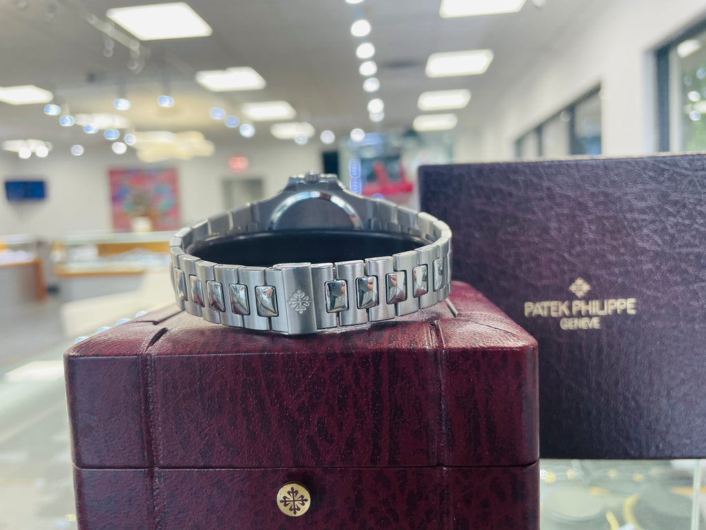 Patek Philippe Nautilus 3800/1A-001 PreOwned Mint Condition - Diamonds East Intl.