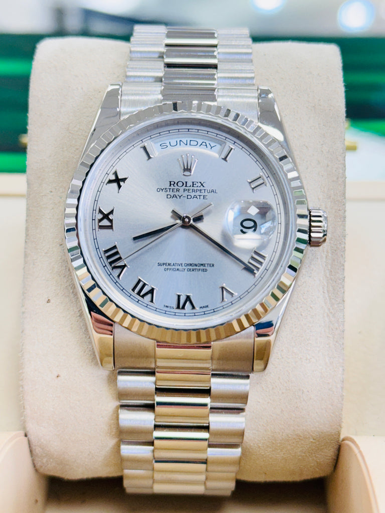 Rolex Day-Date 36 118239 President Day Date Silver Roman White Gold Box and Papers