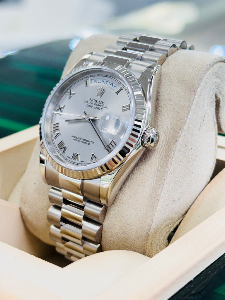 Rolex Day-Date 36 118239 President Day Date Silver Roman White Gold Box and Papers