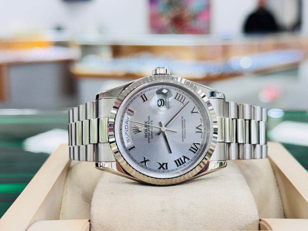 Rolex Day-Date 36 118239 President Day Date Silver Roman White Gold Box and Papers