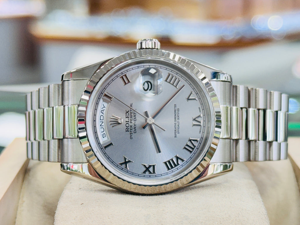 Rolex Day-Date 36 118239 President Day Date Silver Roman White Gold Box and Papers