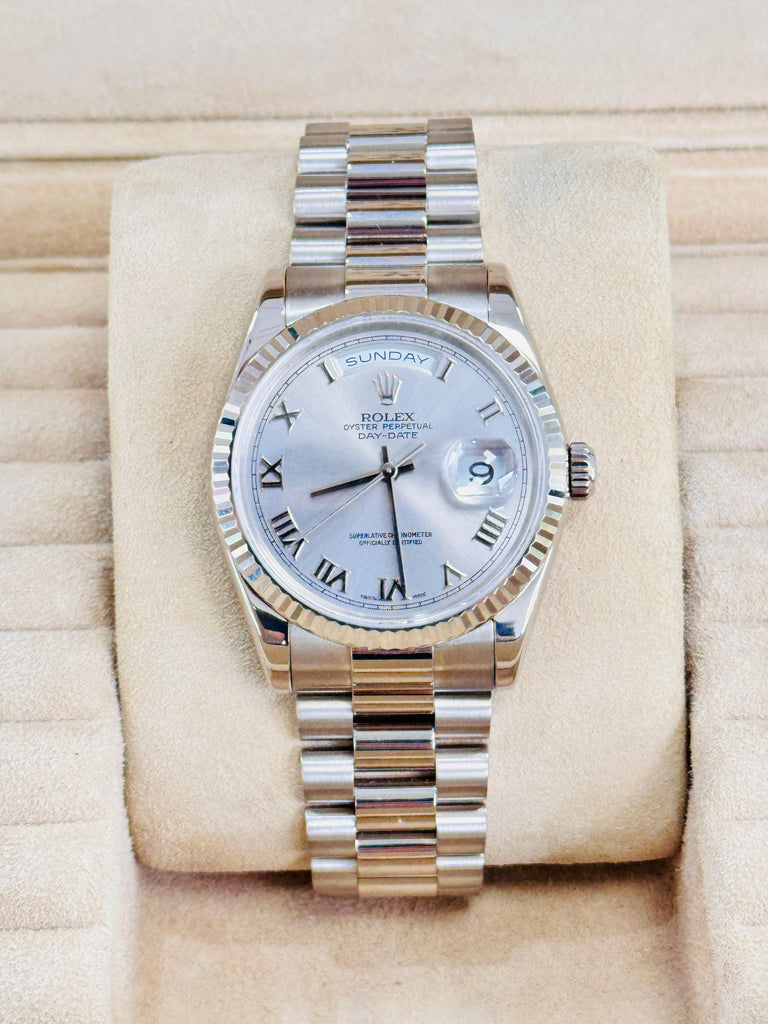 Rolex Day-Date 36 118239 President Day Date Silver Roman White Gold Box and Papers