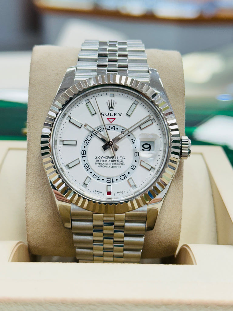 Rolex white sky dweller discount