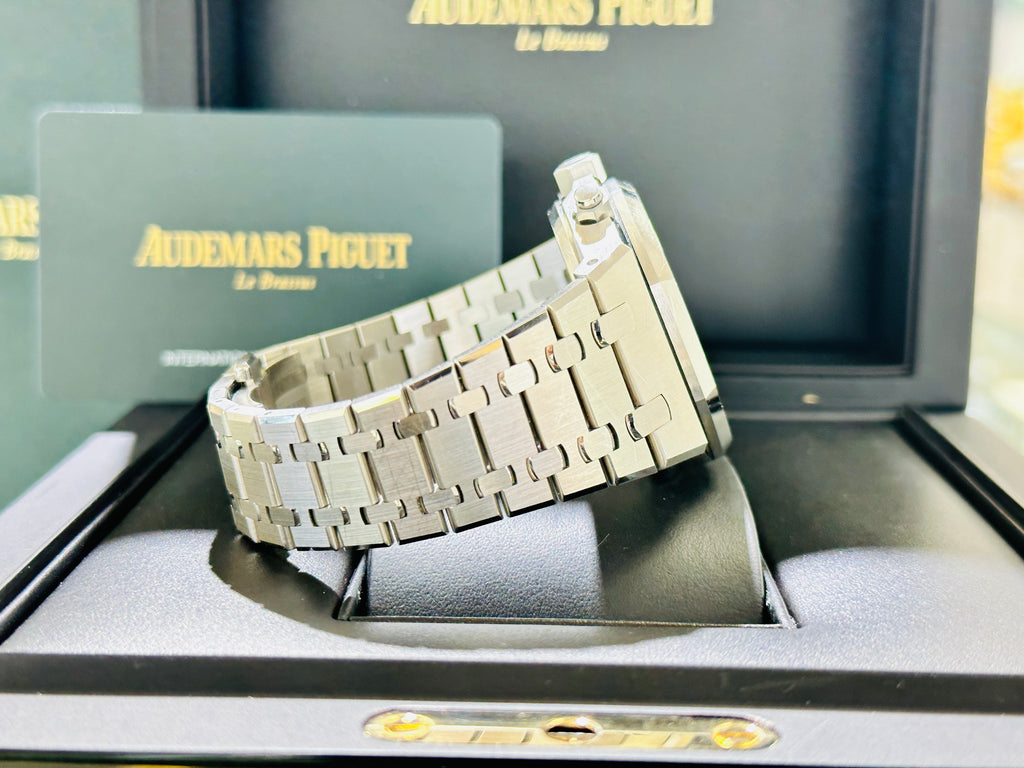 Audemars Piguet Royal Oak Selfwinding Chronograph 50th Anniversary Steel Bracelet