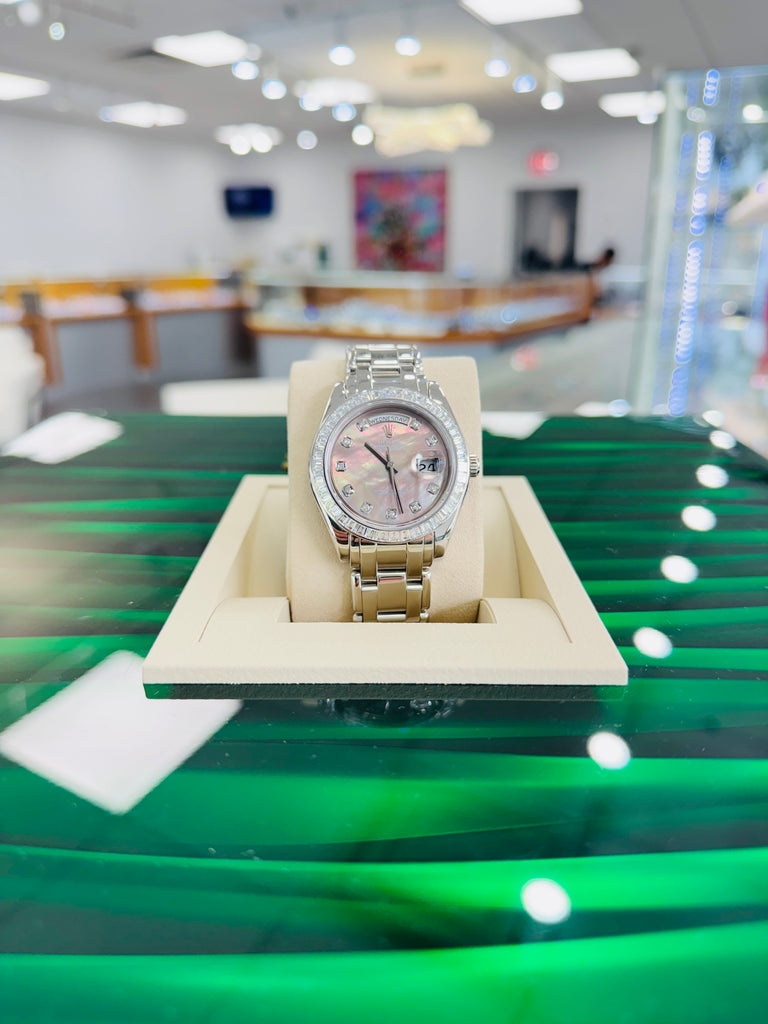 Rolex Day-Date 18956 39 Masterpiece with Factory baguette bezel  Factory Diamond Black Tahitian Dial  Platinum bracelet MINT - Diamonds East Intl.