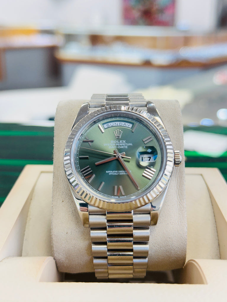 Rolex Day-Date 40 228239 Fluted Bezel GREEN Olive Dial Watch Box/Papers MINT - Diamonds East Intl.