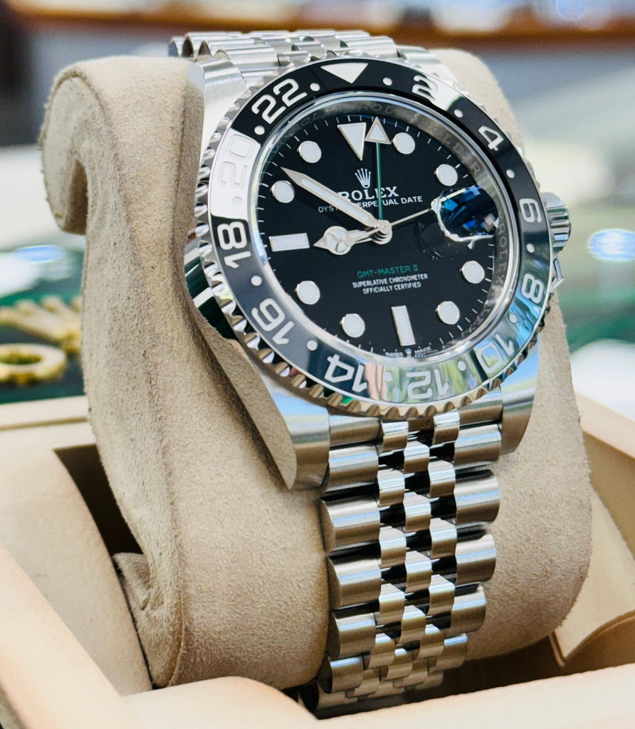 Rolex GMT Master II 126710GRNR Bruce Wayne Jubilee BOX PAPERS Unworn 2024 Diamonds East Intl