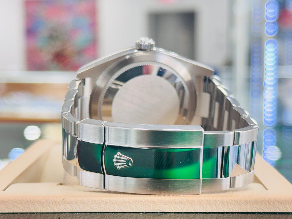 ROLEX Sky-Dweller 336934 Oyster 42 Stainless Green Mint  Dial  Box and Papers PreOwned - Diamonds East Intl.