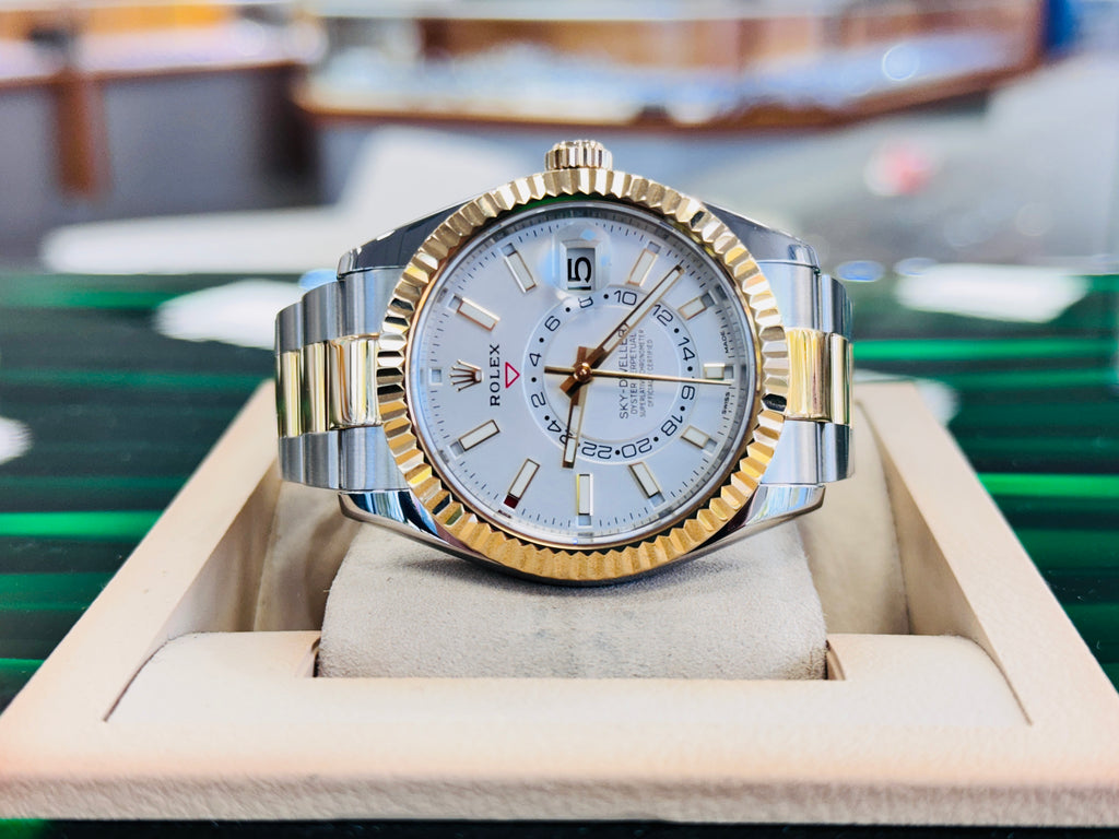 Rolex Sky-Dweller 326933 White Dial Stainless Steel 18K Yellow Gold Oyster MINT