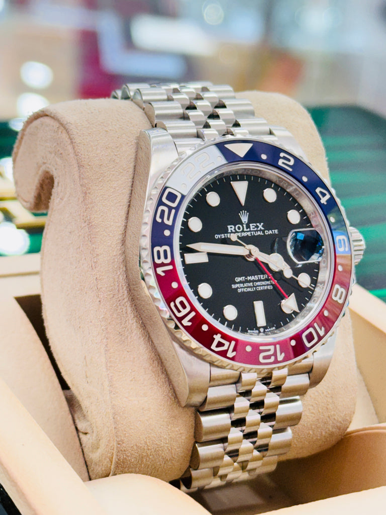 Rolex GMT-Master II 126710 BLRO PEPSI PreOwned - Diamonds East Intl.