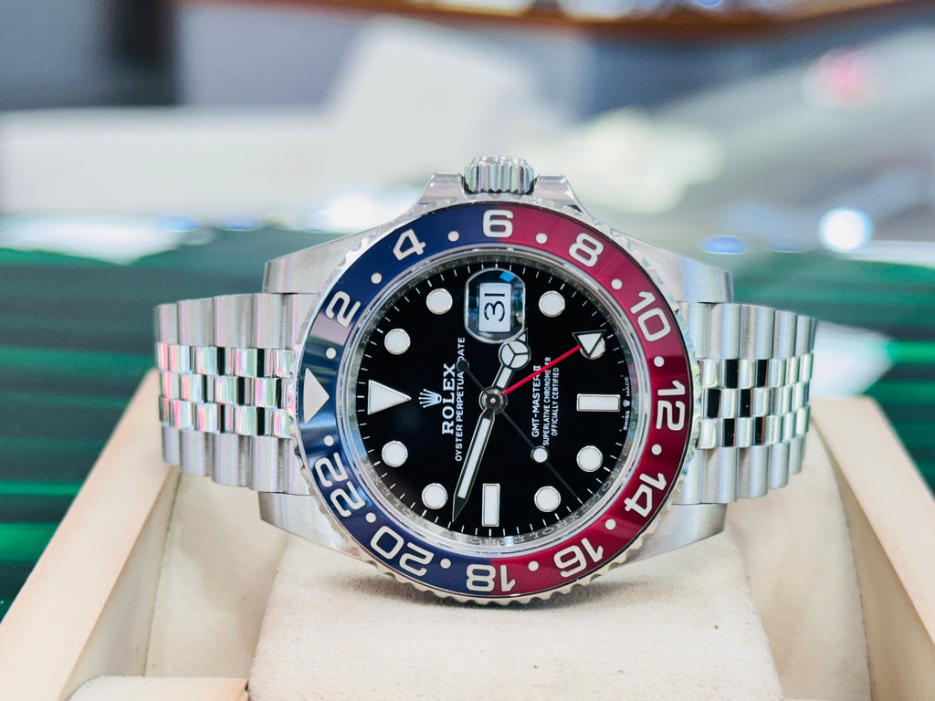 Rolex GMT-Master II 126710 BLRO PEPSI PreOwned - Diamonds East Intl.