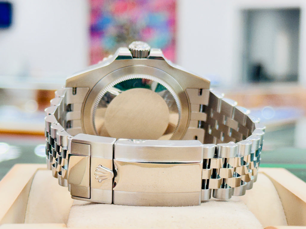 Rolex GMT-Master II 126710 BLRO PEPSI PreOwned - Diamonds East Intl.