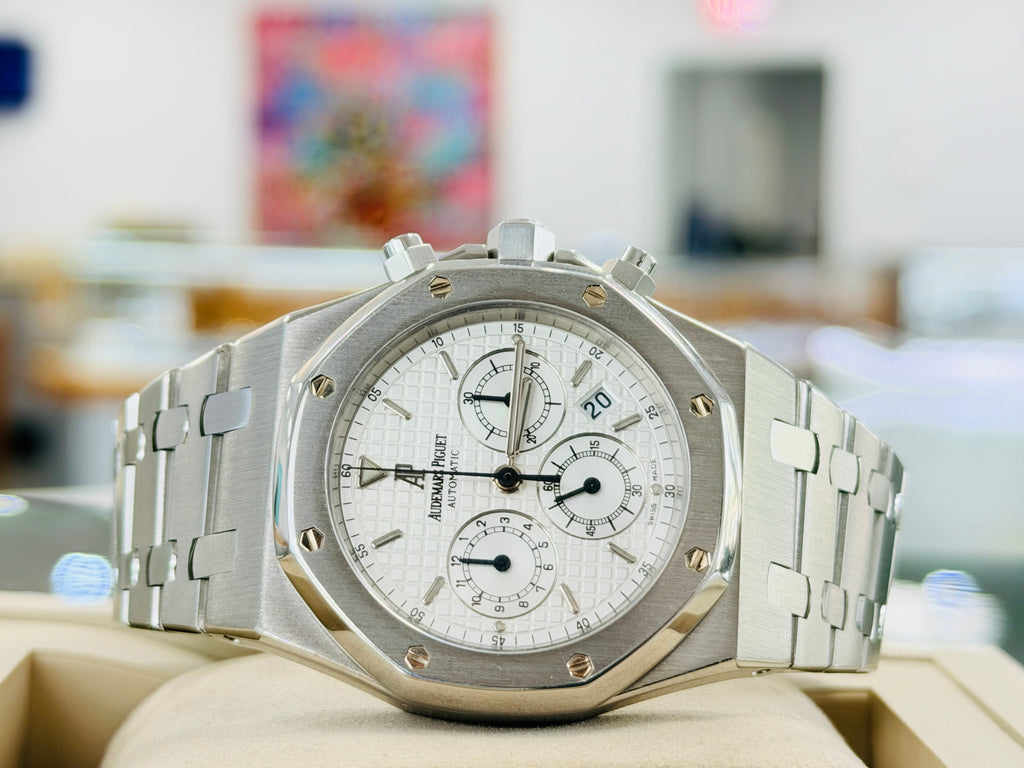 Audemars Piguet Royal Oak Chronograph 39  25860ST.OO.1110ST.05  Box and Papers MINT
