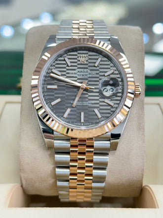 Rolex Datejust 41 126331 GREY MOTIF DIAL Steel/Everrose Box & Papers Unworn - Diamonds East Intl.