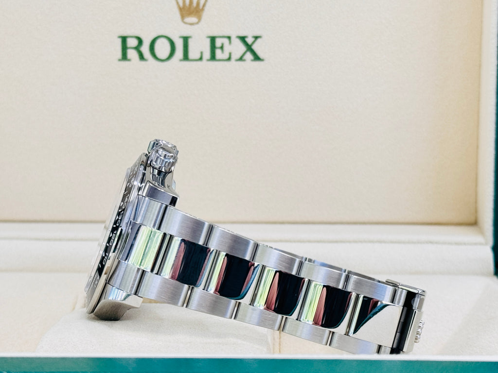 Rolex Daytona 126500LN 40mm Stainless Steel Panda Dial Box & Papers Unworn - Diamonds East Intl.