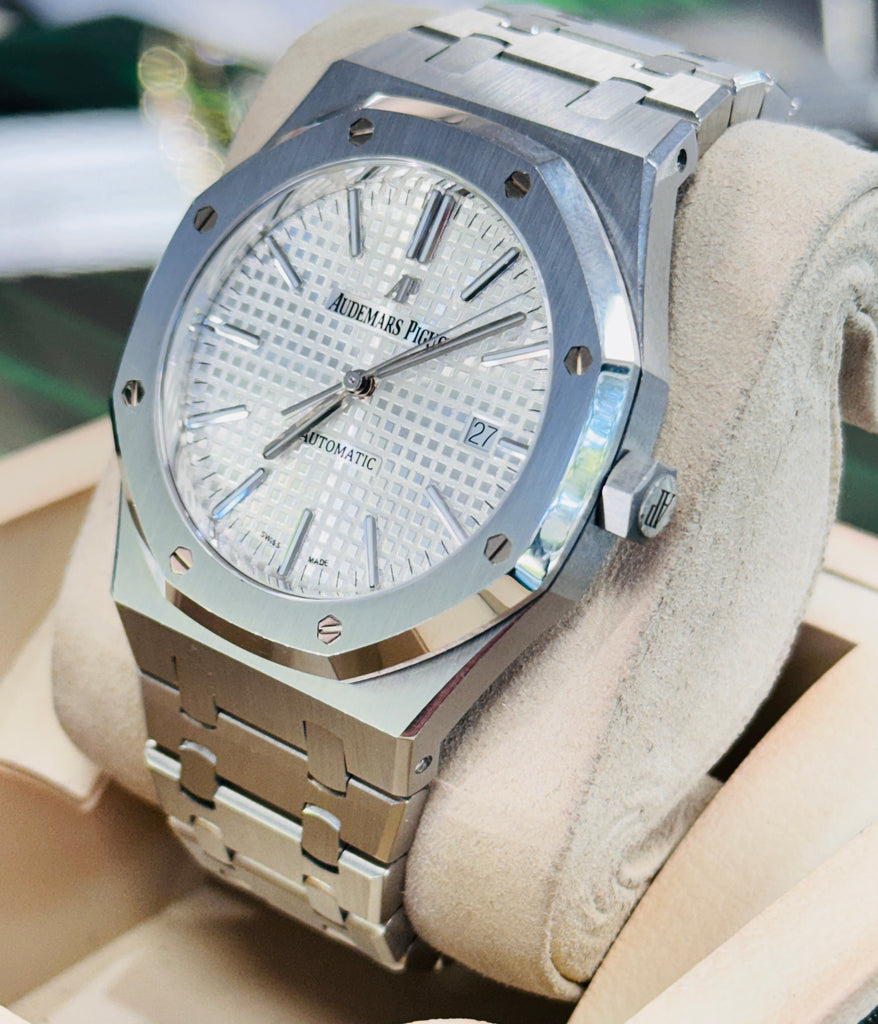 Audemars Piguet Royal Oak Selfwinding 15400ST Stainless Steel Silver Dial MINT