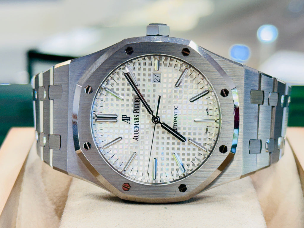 Audemars Piguet Royal Oak Selfwinding 15400ST Stainless Steel Silver Dial MINT