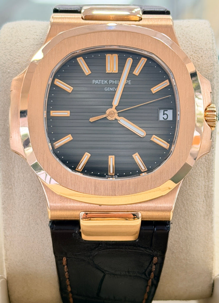 Patek Philippe 5711R-001 Nautilus 18k Rose Gold Watch MINT