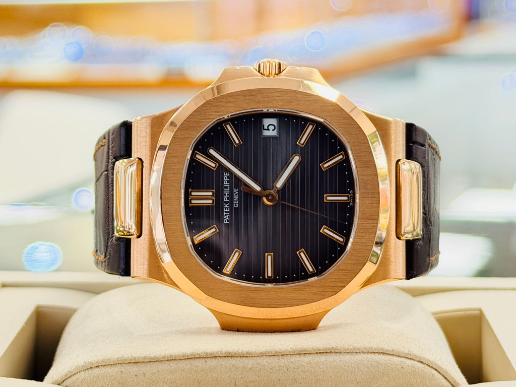 Patek Philippe 5711R-001 Nautilus 18k Rose Gold Watch MINT