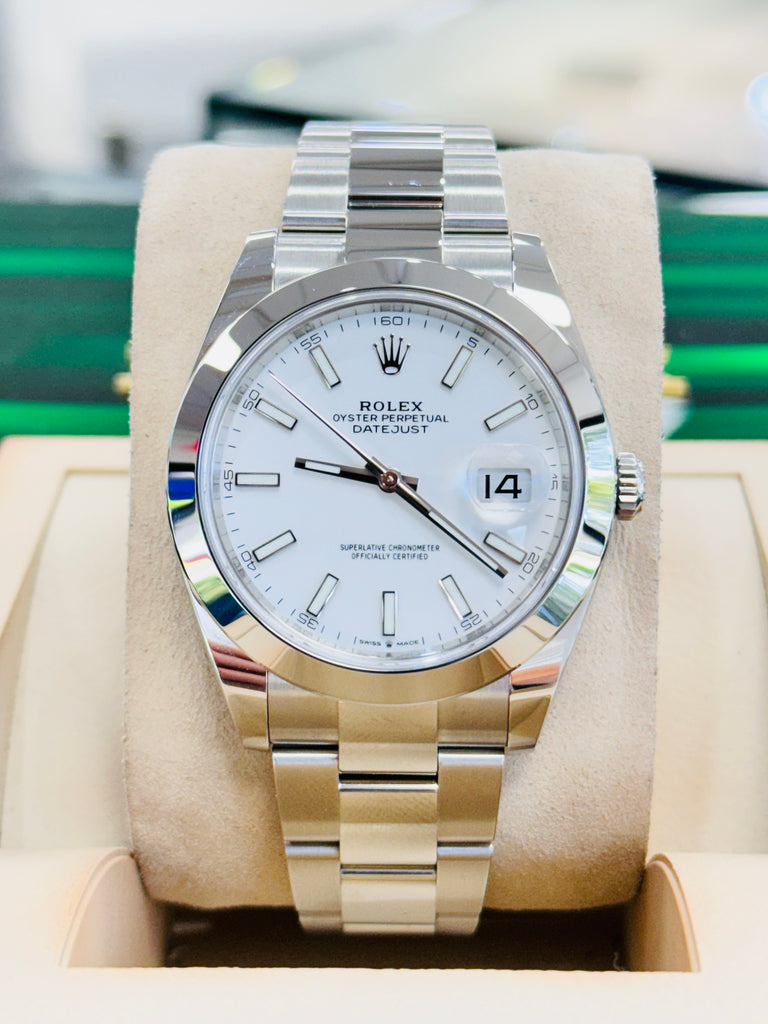 Rolex Datejust 41mm 126300 Oyster White Dial Smooth Bezel Box and Papers MINT