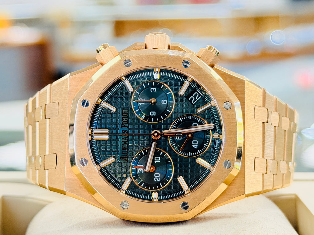 Audemars Piguet  Royal Oak Chronograph 41 26240OR.OO.D404CR.02   Box and Papers MINT