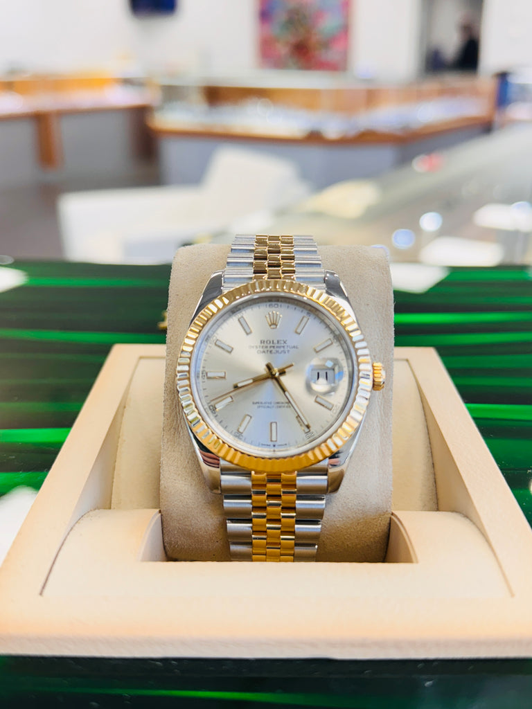 Rolex Datejust 41 126333  18k Gold / Steel Jubilee Bracelet Fluted Bezel Silver Dial Papers MINT