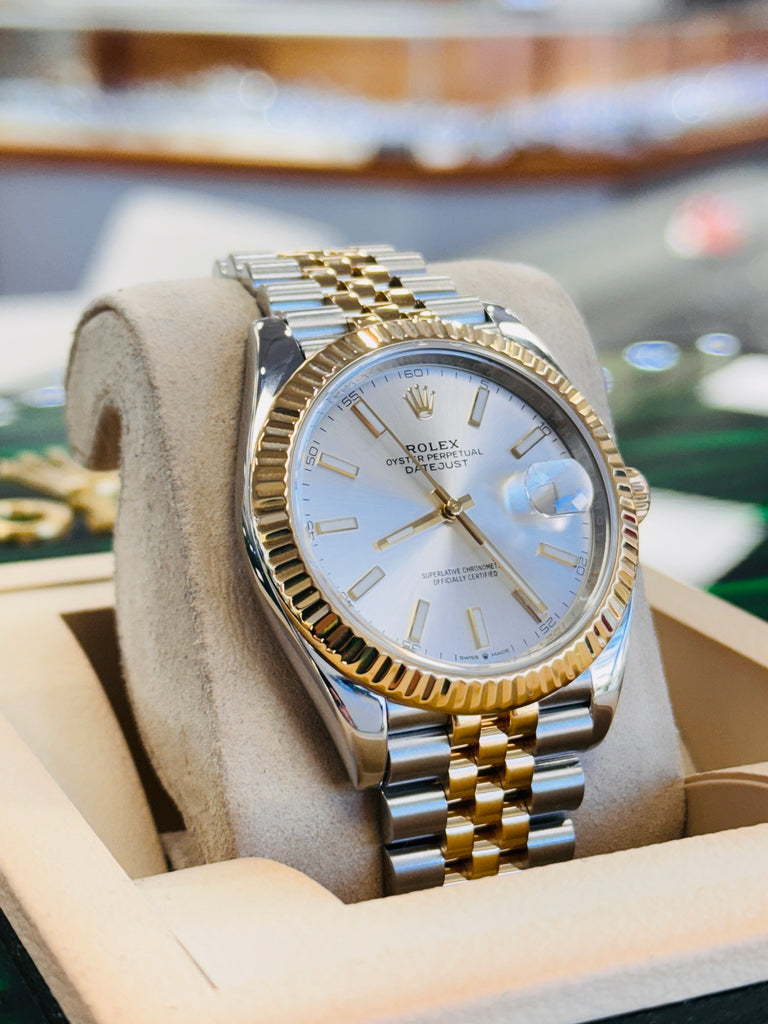 Rolex Datejust 41 126333  18k Gold / Steel Jubilee Bracelet Fluted Bezel Silver Dial Papers MINT