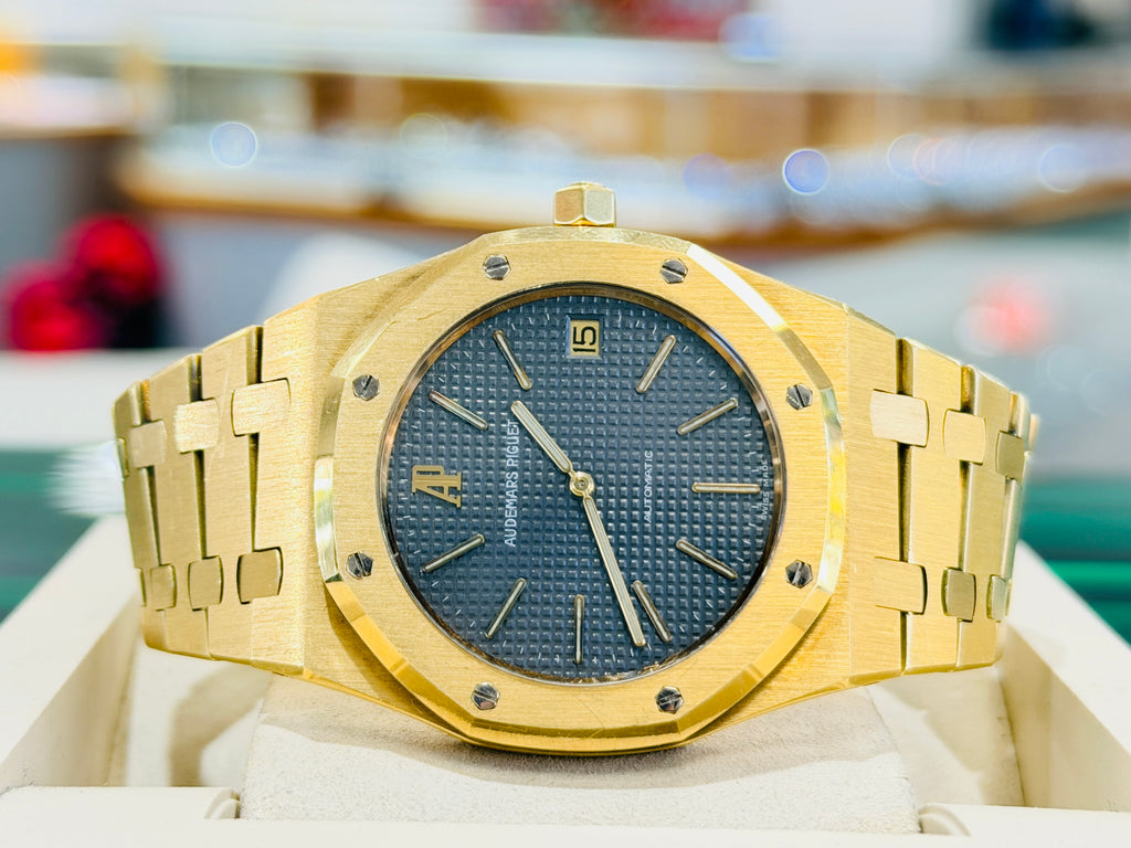 Audemars Piguet Royal Oak Jumbo “Ultra Thin” 5402 BA Full Yellow gold Grey (swissmade) Dial PreOwned - Diamonds East Intl.