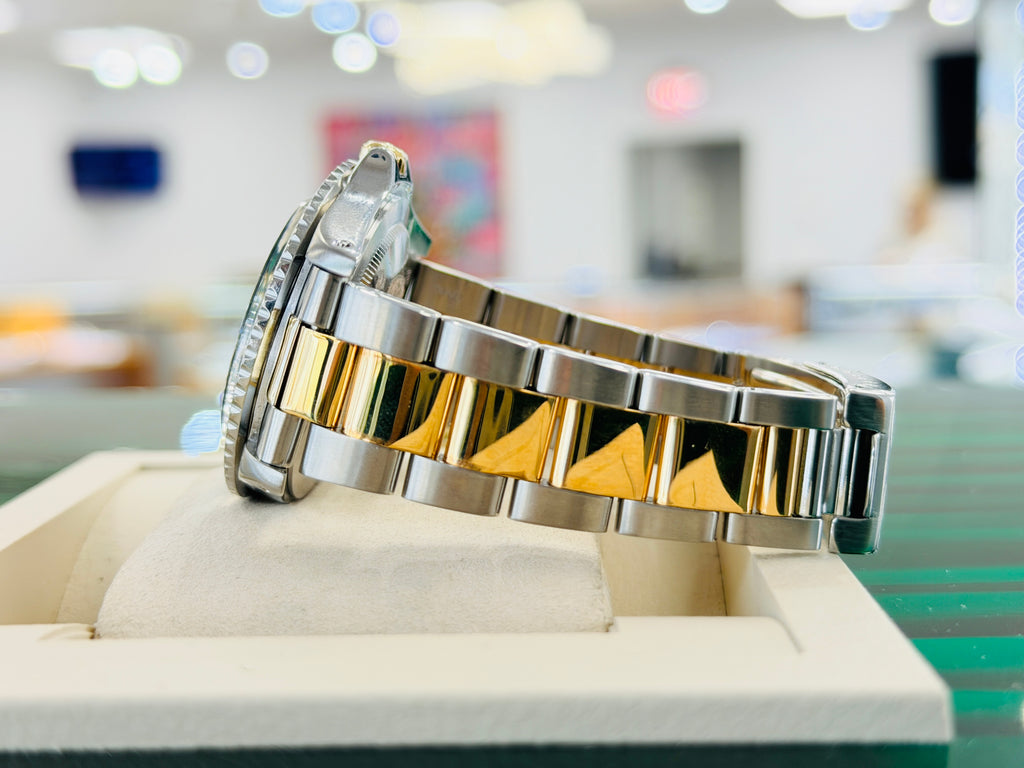 Rolex GMT-Master 40 1675  Stainless & Gold Oyster Black Dial  Vintage 5 Million Serial PreOwned - Diamonds East Intl.