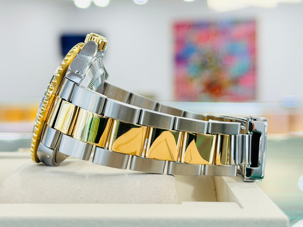 Rolex Submariner Date 40 16613 LB Two-Tone Yellow Gold & Steel  Blue Dial “Bluesy” Non Ceramic MINT