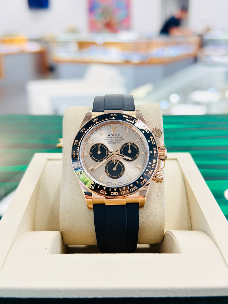 Rolex Daytona 126515LN Rose Gold  Oysterflex Sundust Dial MINT