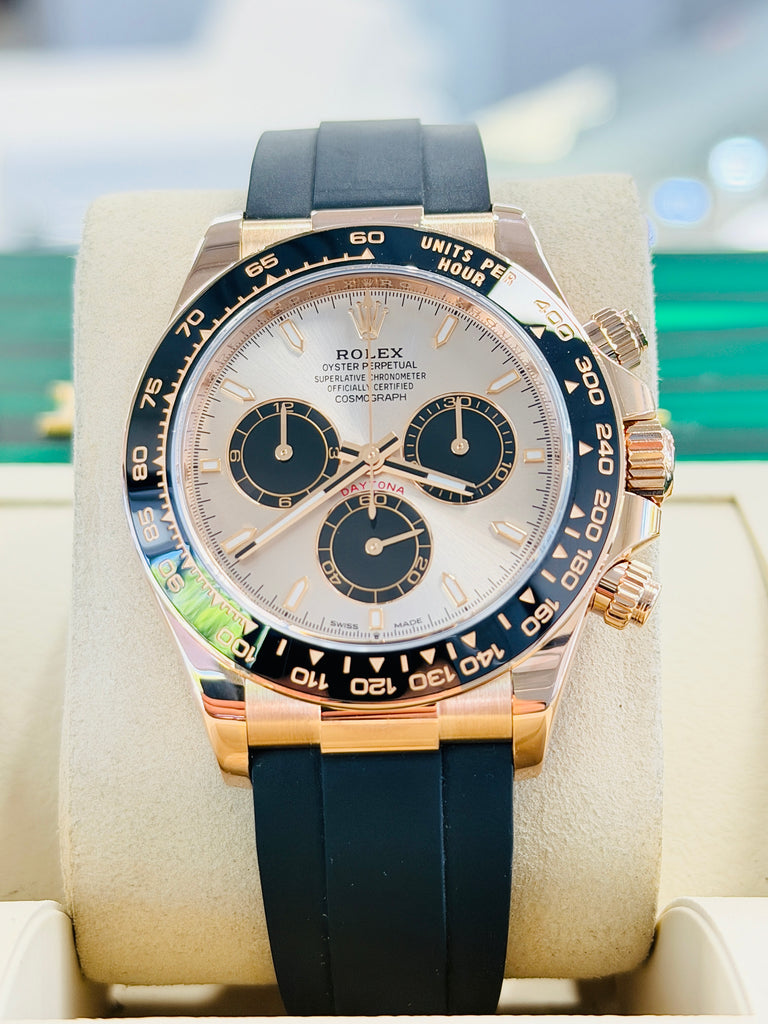 Rolex Daytona 126515LN Rose Gold  Oysterflex Sundust Dial MINT
