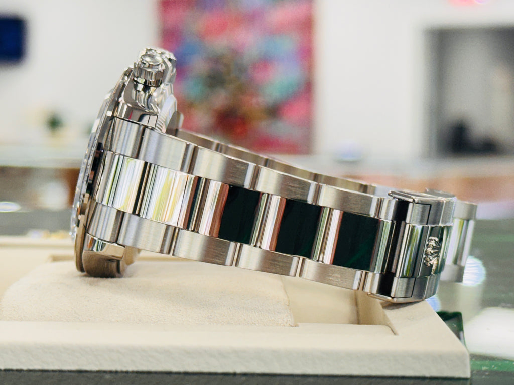 Rolex Cosmograph Daytona 126509 “Baby LeMans” White Gold  Box & Papers PreOwned - Diamonds East Intl.