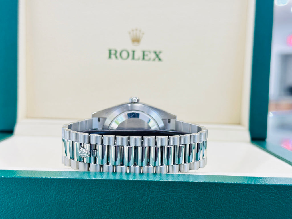 Rolex Day-Date 40 228206 Platinum Blue Roman PreOwned - Diamonds East Intl.