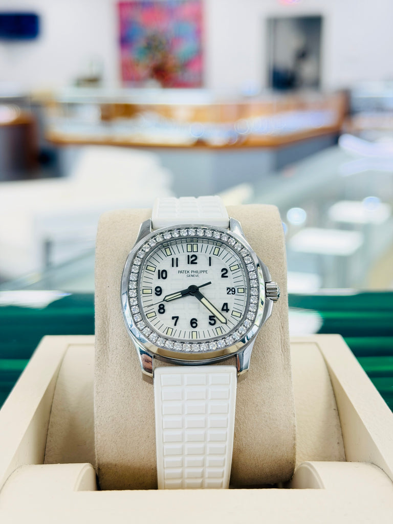 Patek Philippe Aquanaut 5067A-024  Factory Diamond Bezel PreOwned