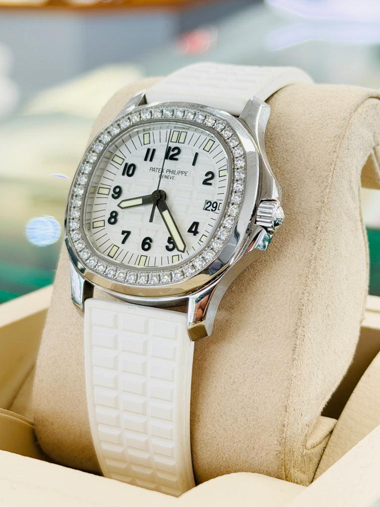 Patek Philippe Aquanaut 5067A-024  Factory Diamond Bezel PreOwned