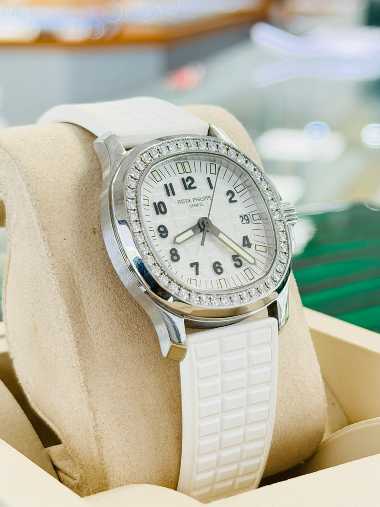 Patek Philippe Aquanaut 5067A-024  Factory Diamond Bezel PreOwned