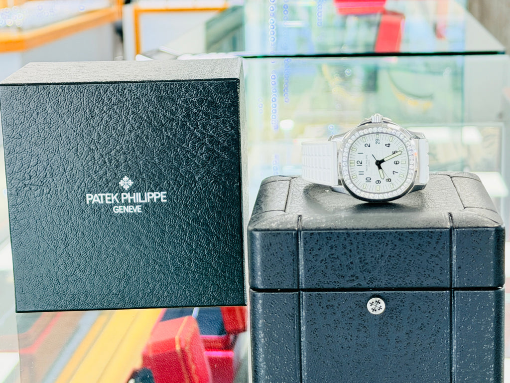 Patek Philippe Aquanaut 5067A-024  Factory Diamond Bezel PreOwned