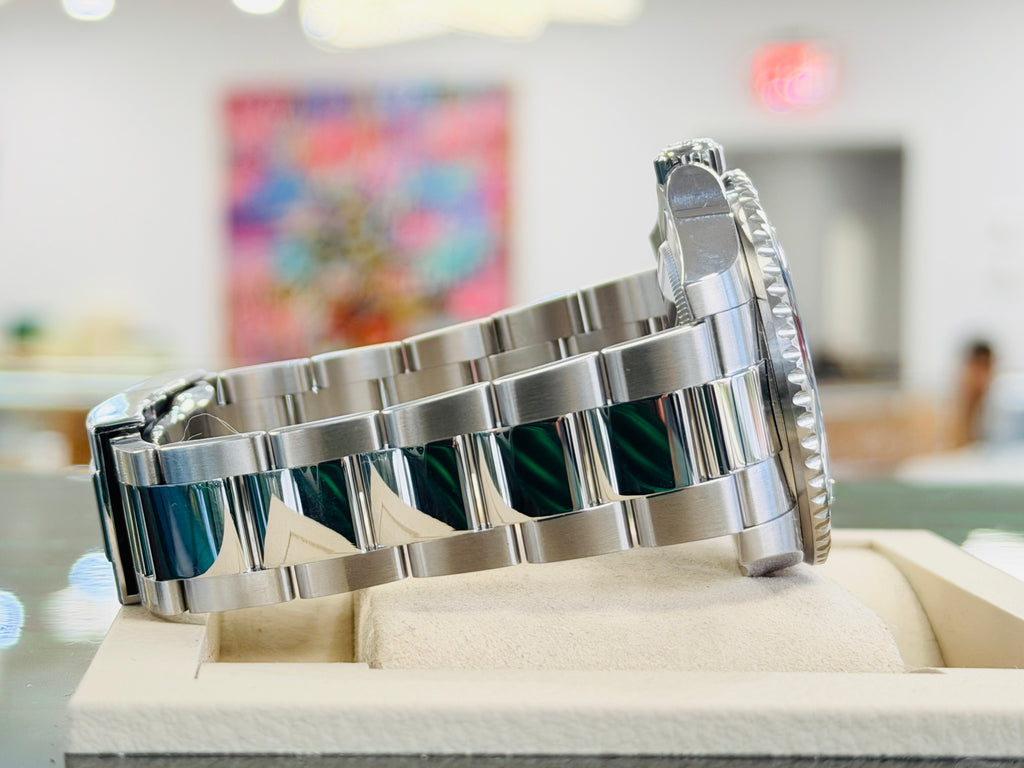 Rolex GMT-Master II 126710GRNR  Bruce Wayne Oyster BOX & PAPERS PreOwned - Diamonds East Intl.