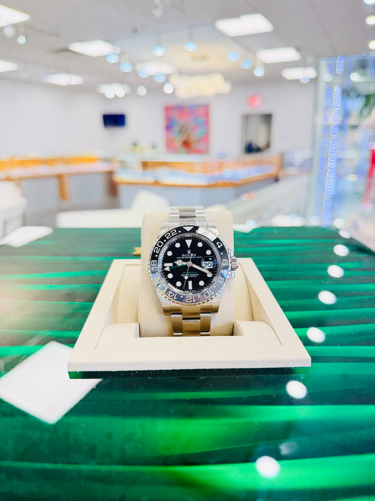 Rolex GMT-Master II 40 126710GRNR  Bruce Wayne Oyster PreOwned BOX & PAPERS - Diamonds East Intl.