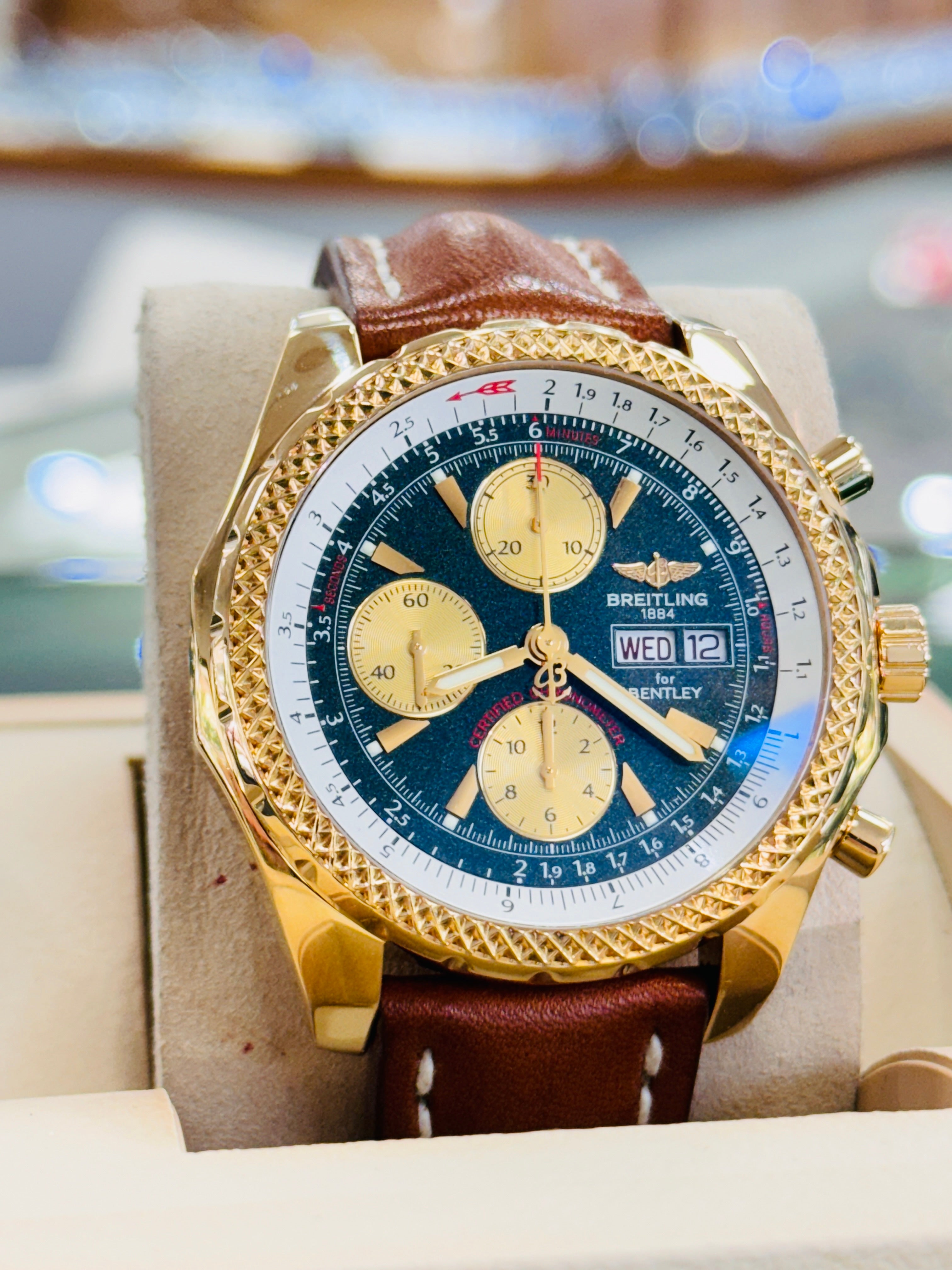 TKCBREITLING BENTLEY 特別版 クロノグラフ TKCBREITLING BENTLEY 特別