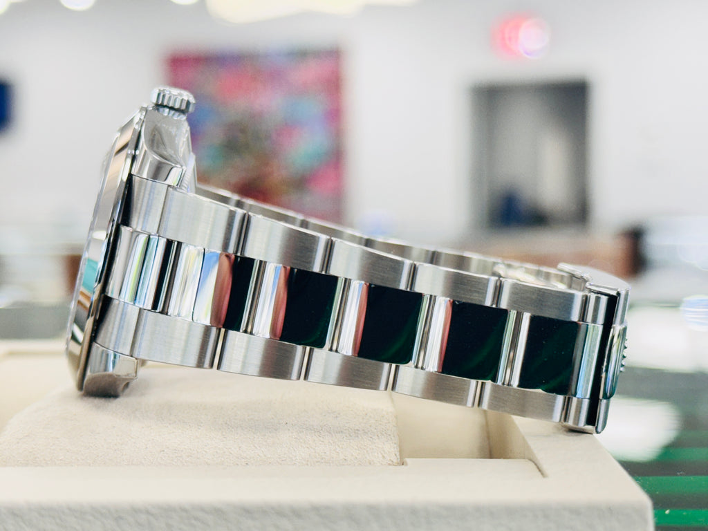 Rolex Datejust 41 126300 Grey Rhodium Dial Stainless Steel Smooth Bezel  Oyster Bracelet Unworn - Diamonds East Intl.