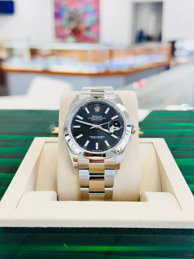 Rolex Datejust 41 126300 Black  Dial Stainless Steel Smooth Bezel  Oyster Bracelet Unworn