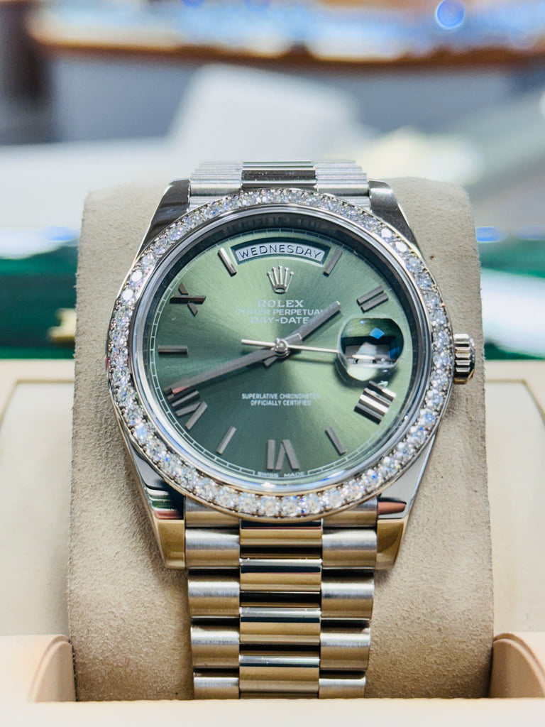 Rolex Day-Date 40 228349RBR President 18K White Gold Olive Green Dial  Factory Diamond Bezel MINT